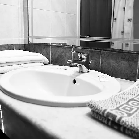 Meridien Beach Hotell 3*